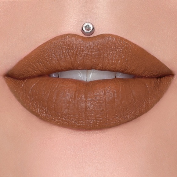 Jeffree Star Velvet Trap Lipstick - Chocolate Fondue (Brown w/ Orange Undertone) - Picture 1 of 5